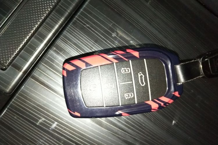 丰田 赛那SIENNA 2024款 2.5L混动 四驱尊贵版中控内饰11