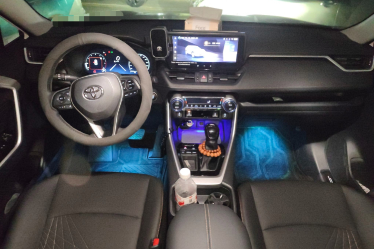 丰田 RAV4荣放 2024款 2.0L CVT两驱风尚Plus版中控内饰12
