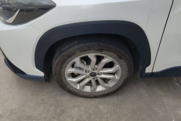 丰田 锋兰达 2023款 2.0L CVT精英版车身外观6001