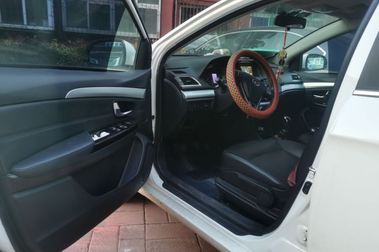 长城C30 2016款 1.5L 手动豪华型中控内饰7003