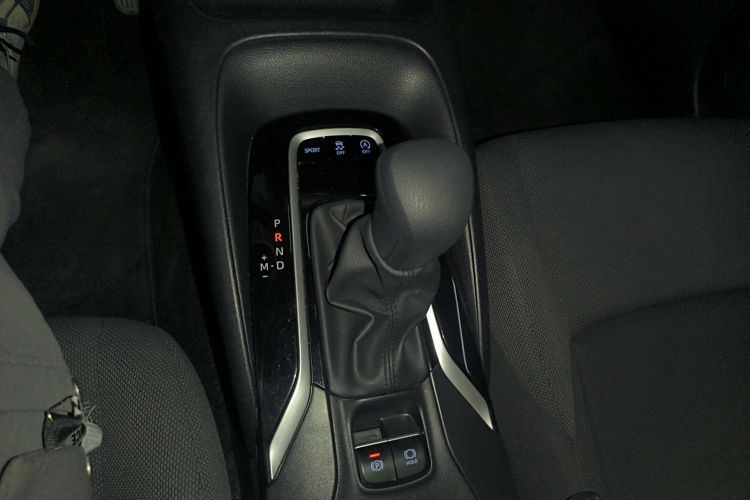 丰田 雷凌 2023款 185T CVT豪华版局部细节18