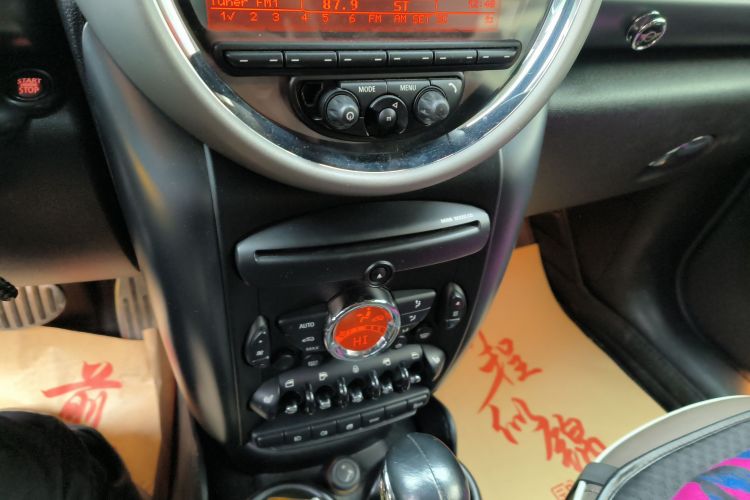 MINI Countryman 2011款 1.6T COOPER S ALL4 5座版中控内饰16
