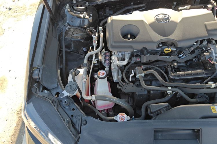 丰田 凯美瑞 2023款 双擎 2.5HG 豪华版局部细节9006