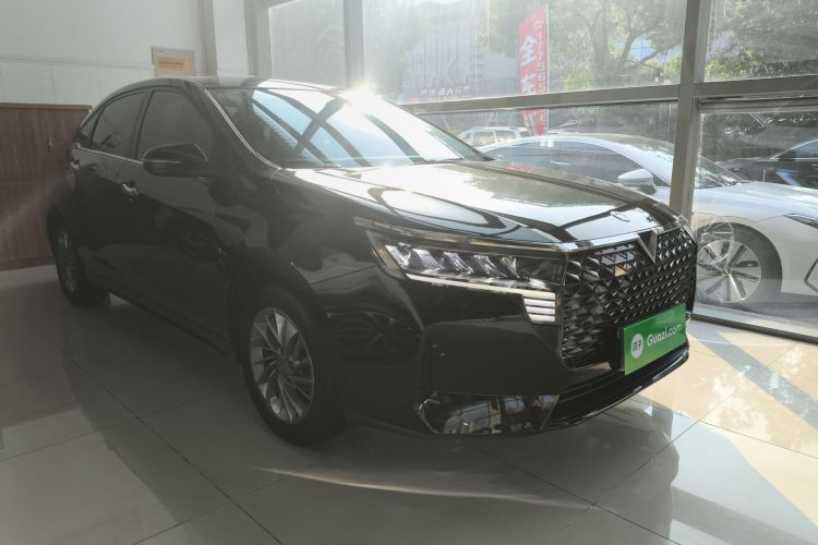 启辰D60 2023款 PLUS 1.6L XL CVT悦领版车身外观3