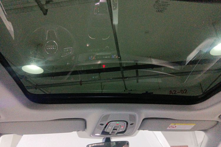 奥迪A4L 2023款 40 TFSI 时尚动感型中控内饰22