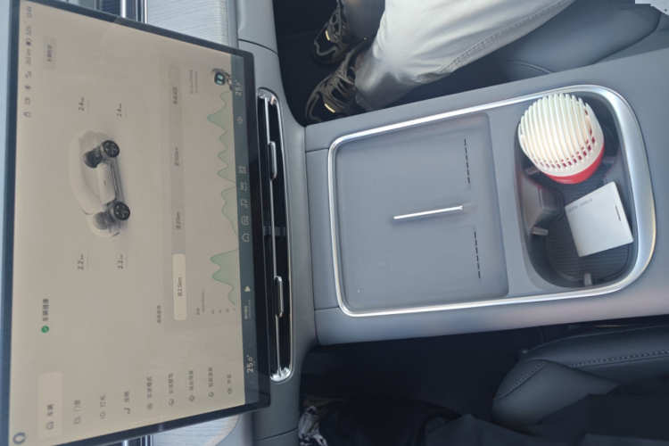 小鹏G6 2025款 625 长续航 Max 科技版中控内饰16