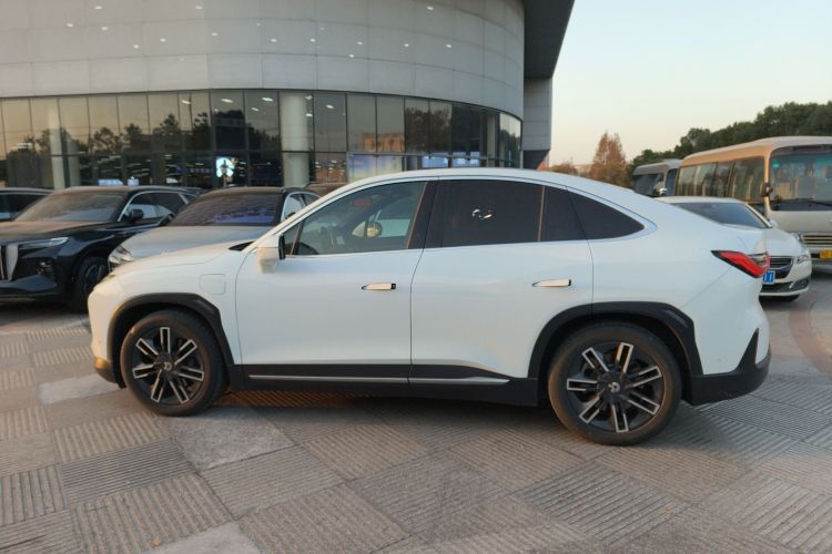 蔚来EC6 2020款 615KM 签名版车身外观4