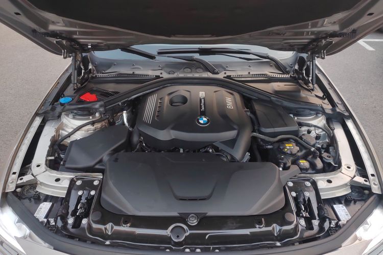 宝马3系 2018款 320Li 时尚型机舱底盘24