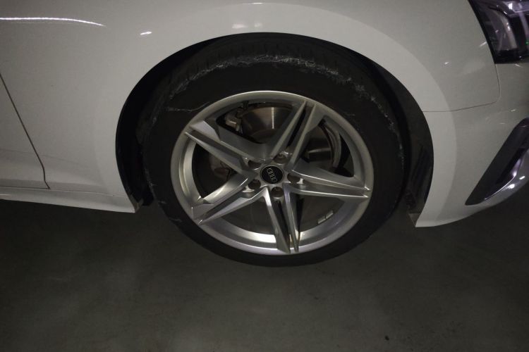 奥迪A5 2023款 Sportback 40 TFSI 时尚动感型车身外观10