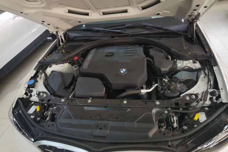 宝马3系 2024款 325Li M运动套装机舱底盘24