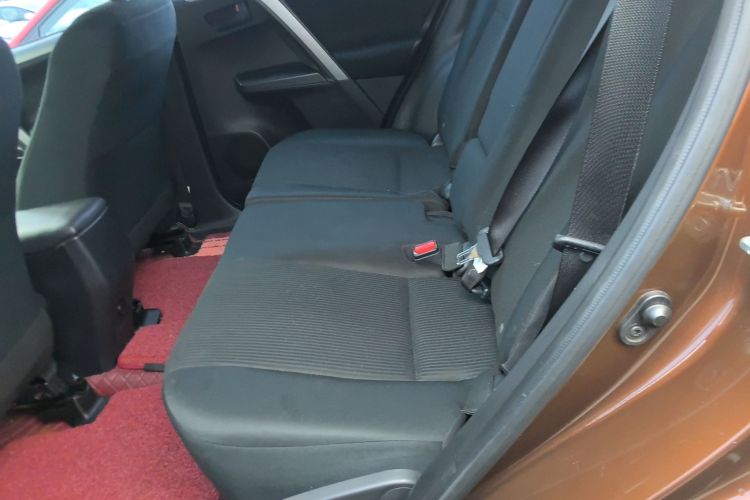 丰田 RAV4荣放 2016款 2.0L CVT两驱风尚版 国V中控内饰21