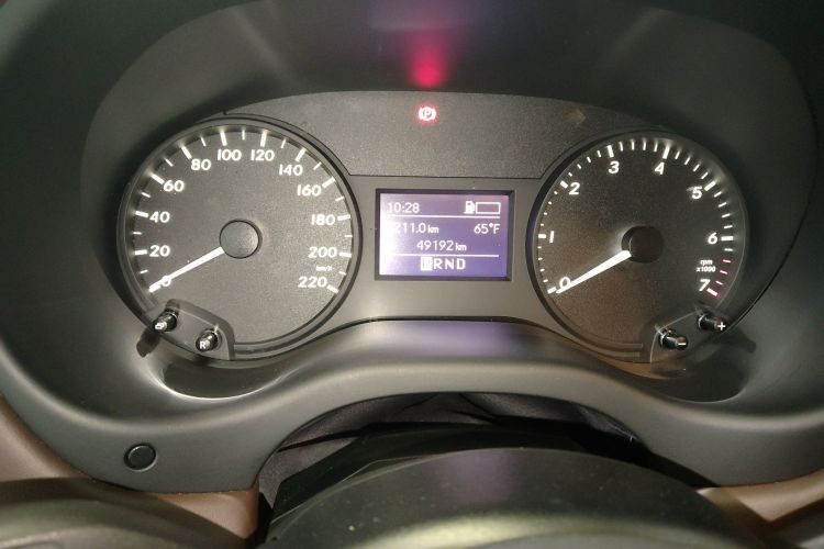 奔驰V级（平行进口） 中控内饰14