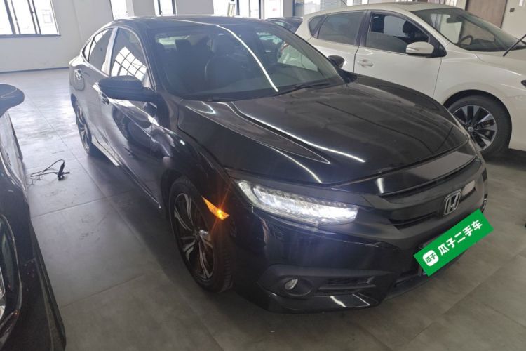 本田 思域 2016款 220TURBO CVT尊贵版车身外观3