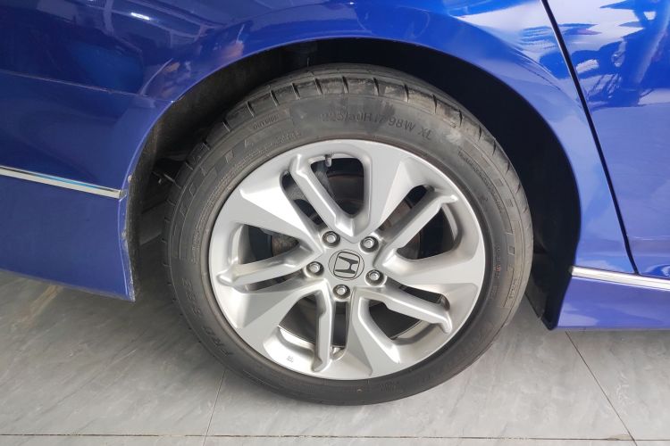 本田 雅阁 2018款 260TURBO 精英版 国V车身外观6008