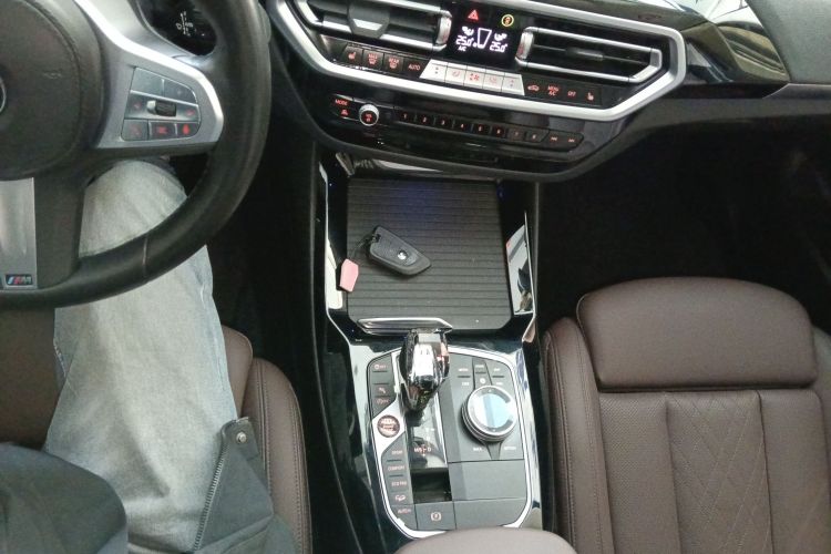 宝马X3 2022款 改款 xDrive25i M运动套装中控内饰18