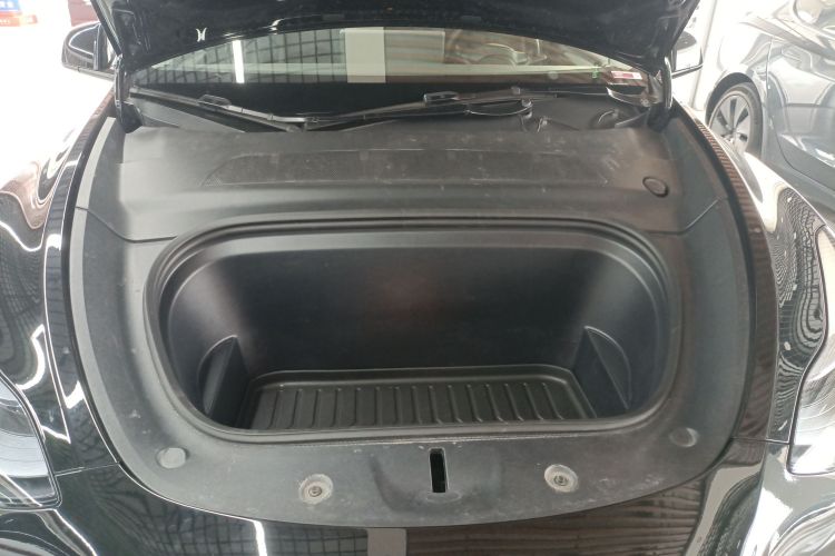 特斯拉 Model Y 2023款 后轮驱动版机舱底盘24
