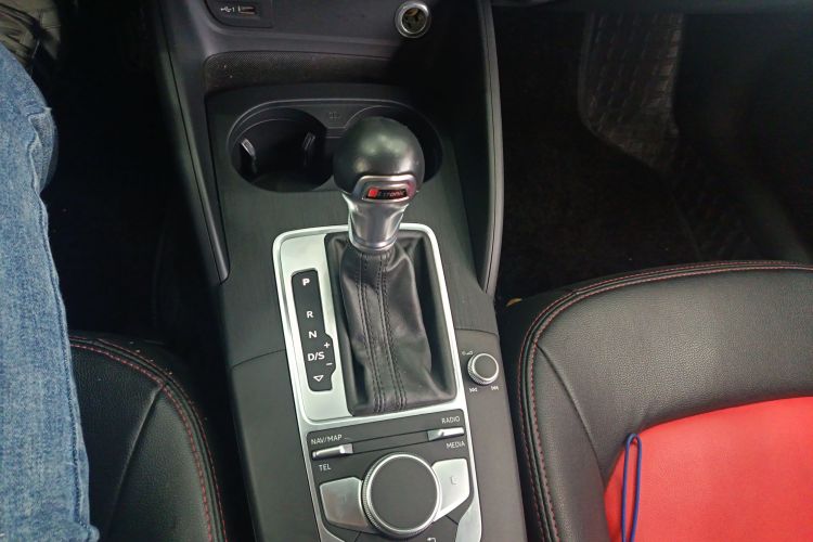 奥迪A3 2020款 Limousine 35 TFSI 进取型 国VI中控内饰18