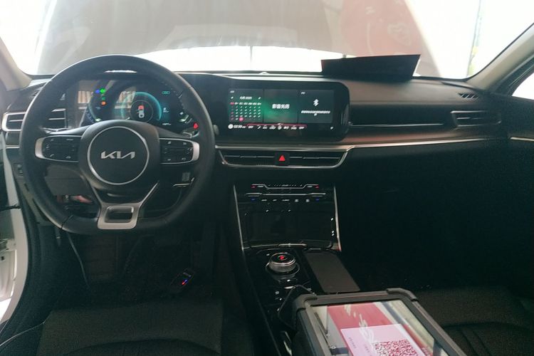 起亚K5 2021款 270T CVVD 时尚版中控内饰7002