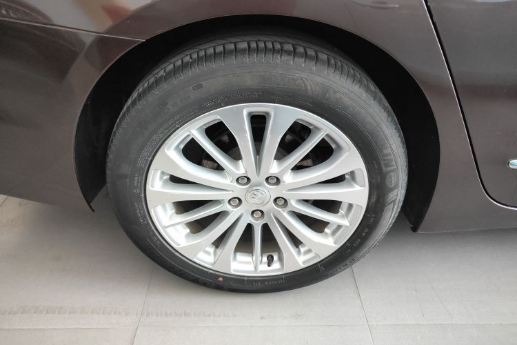 别克 君越 2018款 28T 精英型车身外观56