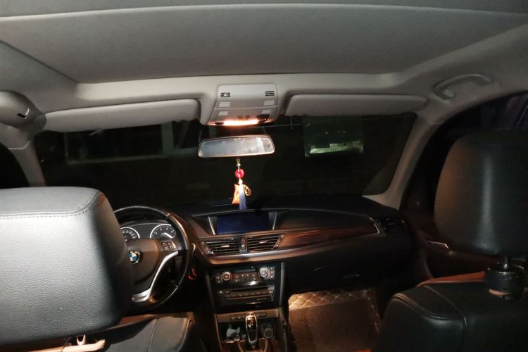宝马X1 2015款 xDrive20i 时尚晋级版中控内饰22