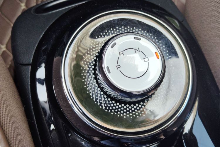 五菱汽车 五菱缤果 2023款 333km 悦享+款中控内饰18