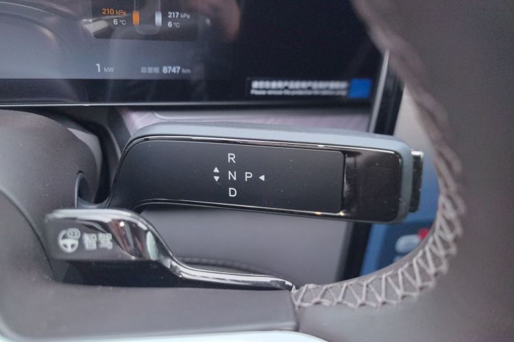 腾势Z9 2024款 1100km 四驱Max版中控内饰18