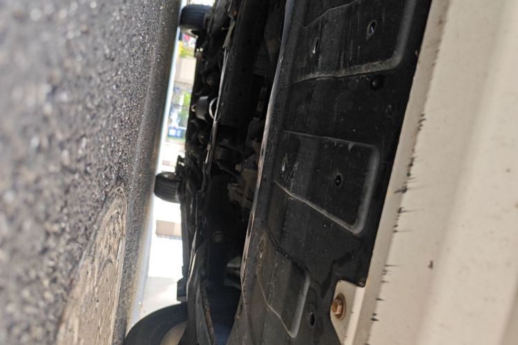 比亚迪 秦 2019款 1.5L 手动豪华型局部细节9008