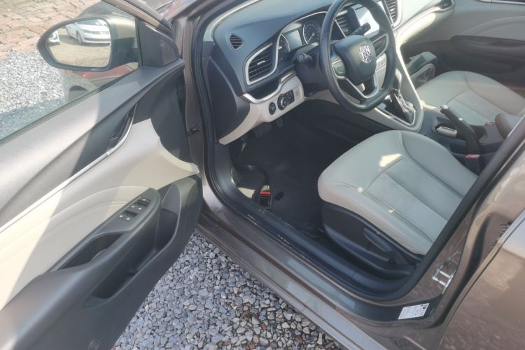 别克 英朗 2015款 15N 自动豪华型中控内饰20