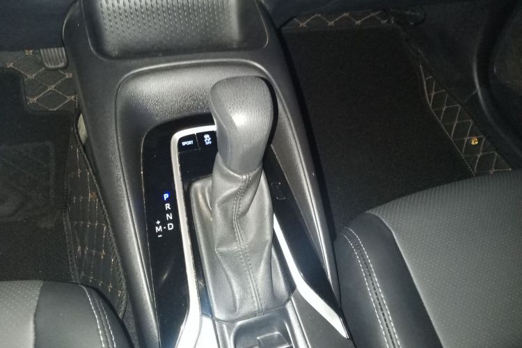 丰田 雷凌 2022款 TNGA 1.5L CVT进取版中控内饰18