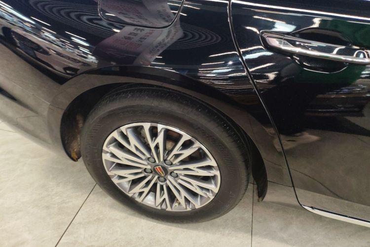 红旗H5 2023款 1.5T DCT智联旗韵版车身外观6008