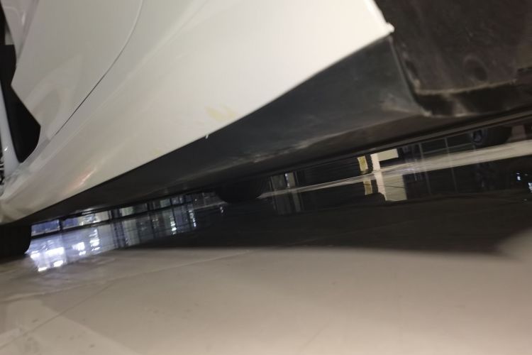 特斯拉 Model 3 2023款 后轮驱动版局部细节9002