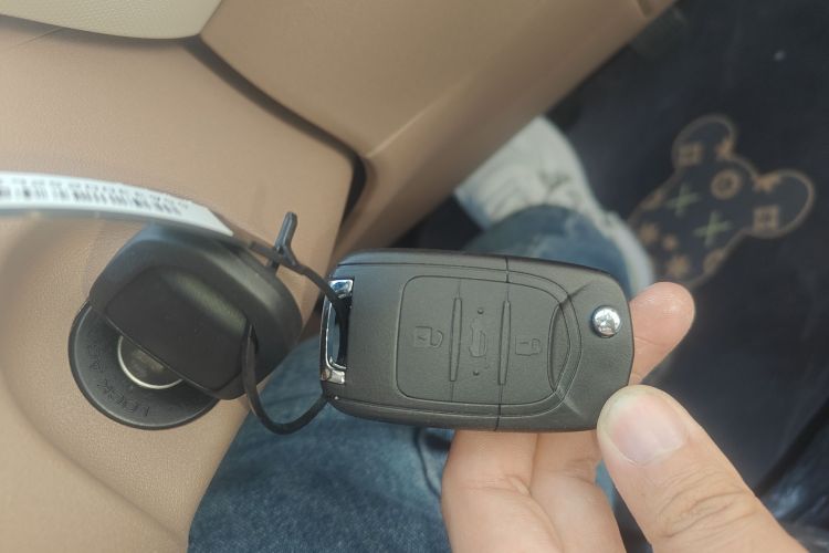 五菱汽车 宏光MINIEV 2025款 四门版 进阶款中控内饰11