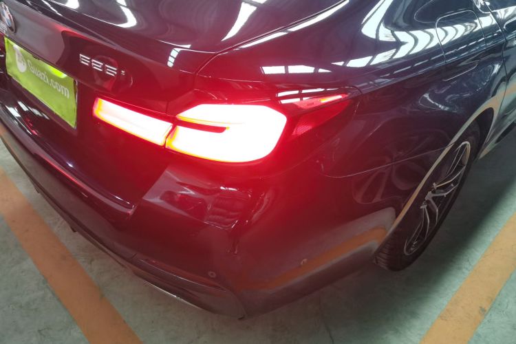 宝马5系(进口) 2022款 改款二 525i M运动套装车身外观9