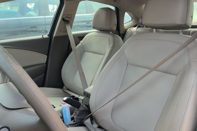 别克 英朗 2013款 GT 1.6L 自动时尚版局部细节19