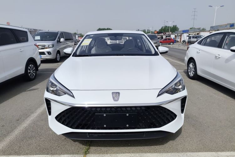 荣威i5 2023款 1.5L CVT豪华版车身外观2