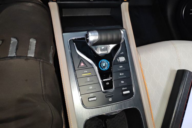 比亚迪 元PLUS 2023款 冠军版 430KM 超越型局部细节18