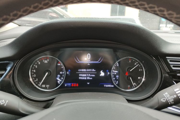 别克 君威 2020款 552T 豪华型中控内饰14