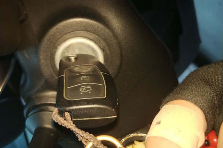 福特 嘉年华 2013款 两厢 1.5L 自动时尚型中控内饰11