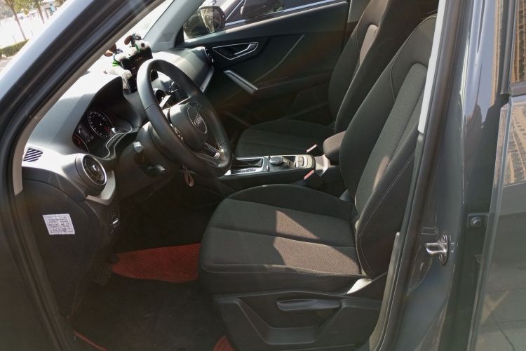 奥迪Q2L 2020款 35 TFSI 进取动感型局部细节19