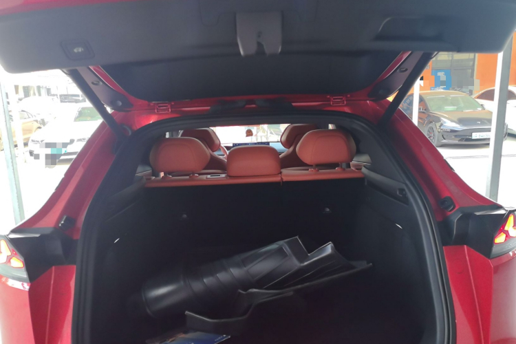 深蓝汽车 深蓝S07 2024款 215Max 乾崑智驾ADS SE增程版机舱底盘23