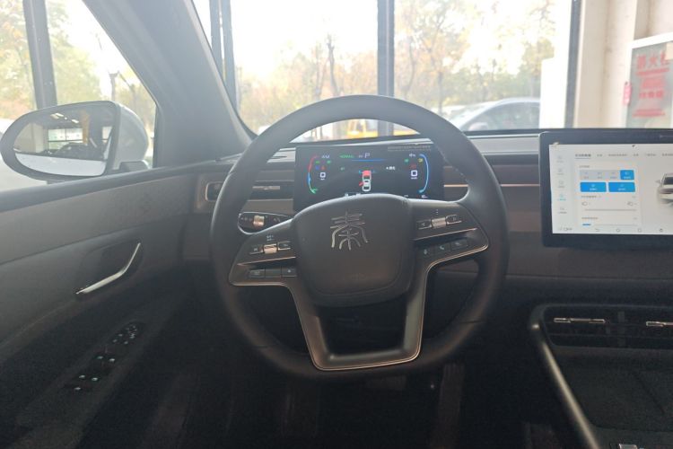 比亚迪 秦PLUS 2025款 DM-i 智驾版 128KM进取型中控内饰13