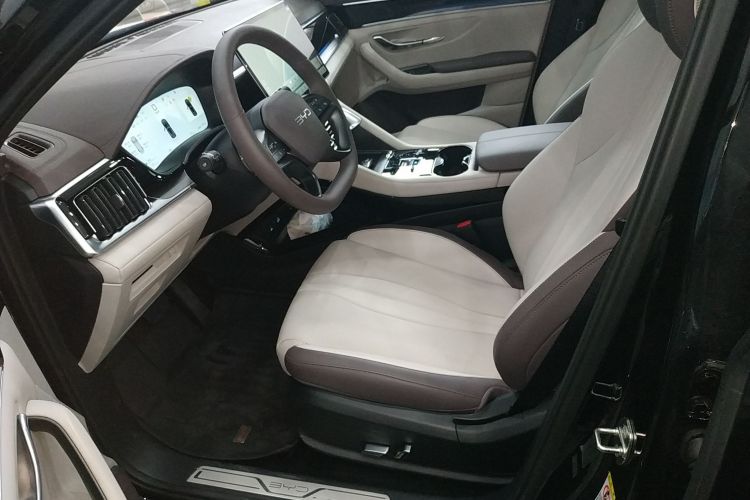 比亚迪 宋PLUS新能源 2025款 DM-i 智驾版 160KM 旗舰型局部细节19