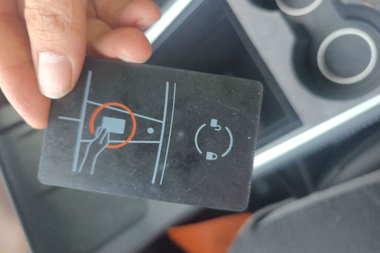 特斯拉 Model 3 2021款 标准续航后驱升级版 3D6中控内饰7001