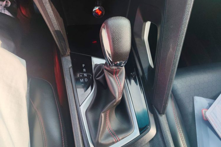 雪佛兰 沃兰多 2018款 Redline 530T 自动纵享版（5+2款） 国V中控内饰18