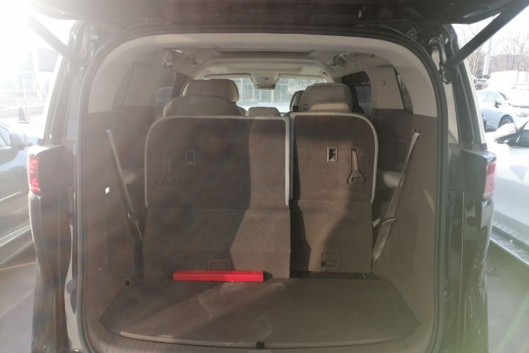 腾势D9 2022款 DM-i 970 四驱旗舰型机舱底盘23