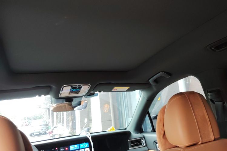 理想汽车 理想ONE 2021款 增程6座版中控内饰22