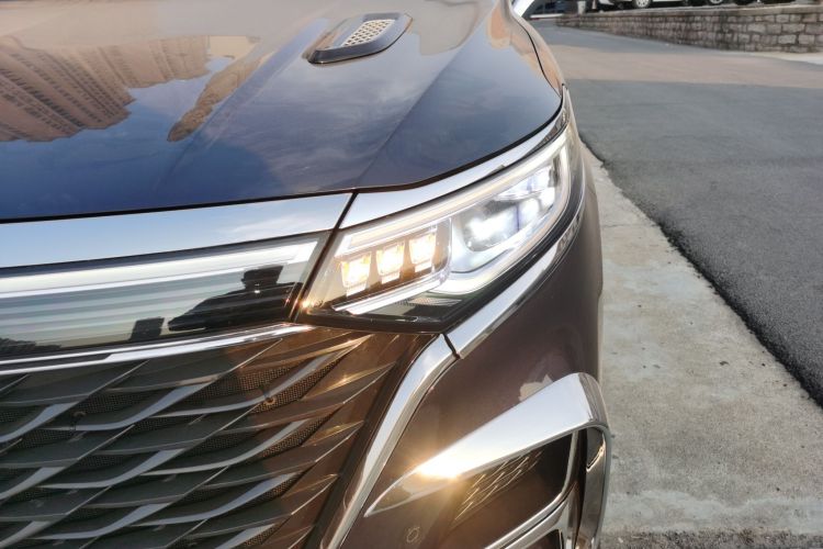 荣威iMAX8 2021款 400TGI Supreme系列尊荣版局部细节36