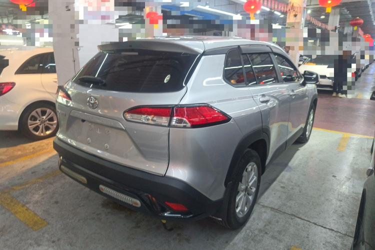 丰田 锋兰达 2023款 2.0L CVT精英版车身外观7