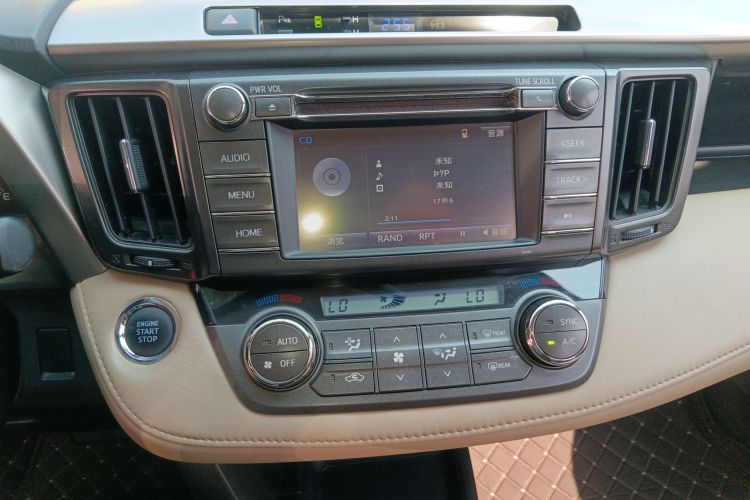 丰田 RAV4荣放 2013款 2.0L CVT四驱新锐版局部细节16
