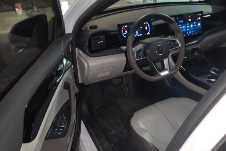 比亚迪 秦PLUS 2023款 冠军版 DM-i 55KM领先型中控内饰20